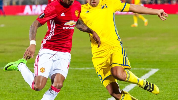 Tynan Thompson handed first Manchester United appearance as Carrick sends him on